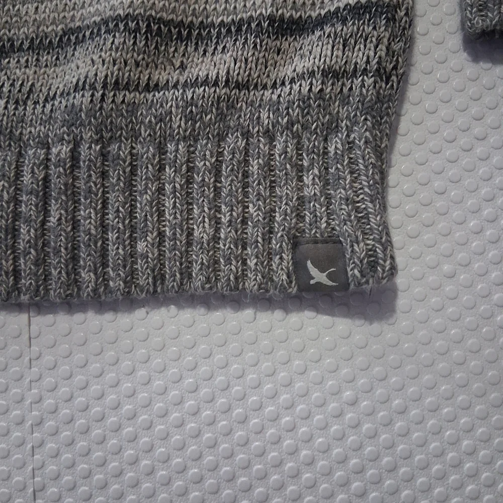 Womens Gray Striped Sweater - Picture 4 of 9